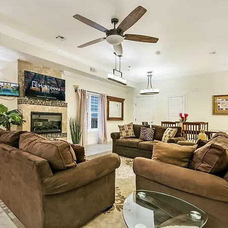 Spacious 4Br City Condo Steps From St Charles Ave